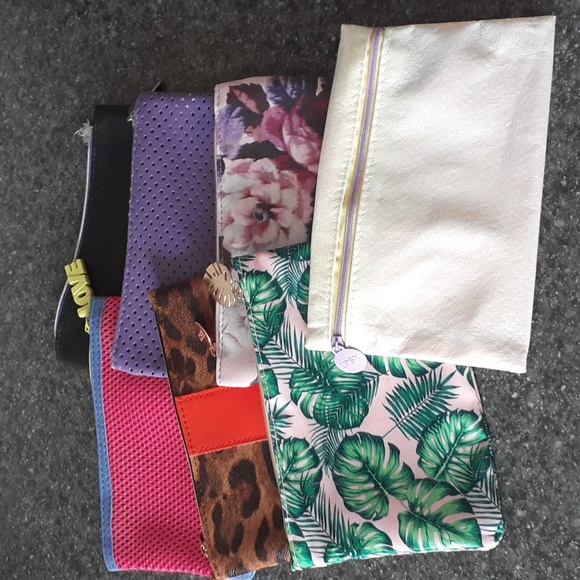 Ipsy Iridescent Makeup Bag - Picture 5 of 5